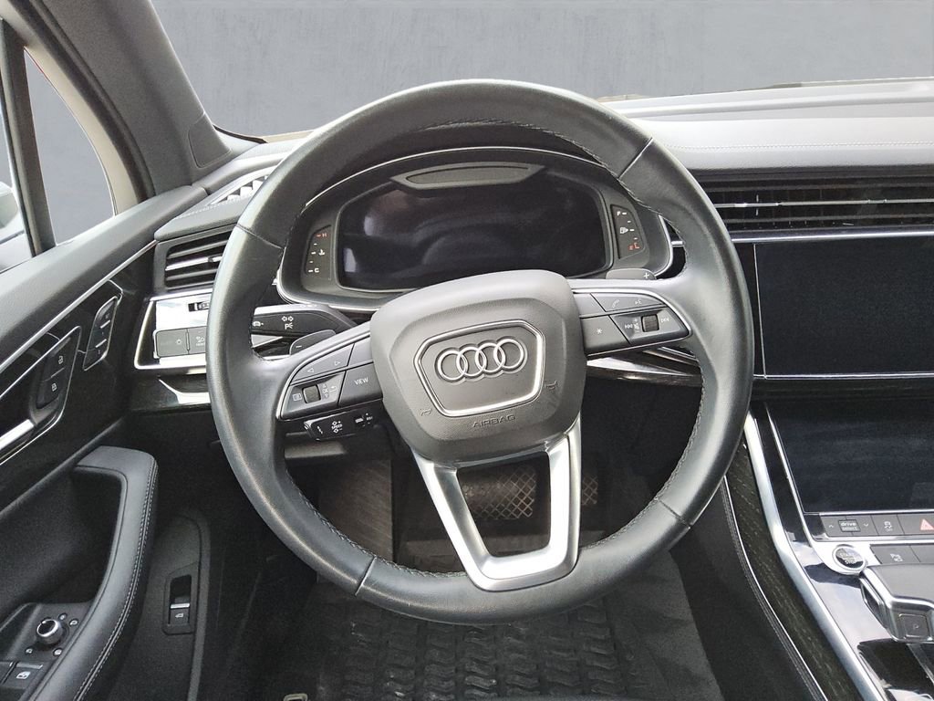 Used 2023 Audi Q7 3.0T Premium Plus image 12