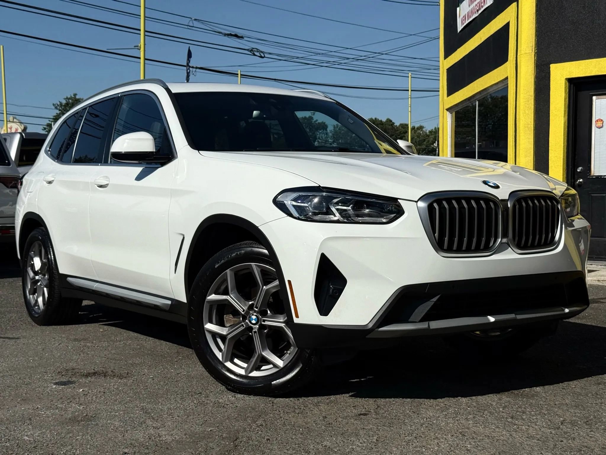 Used 2022 BMW X3 xDrive30i w/ Convenience Package w/ZPA image 1