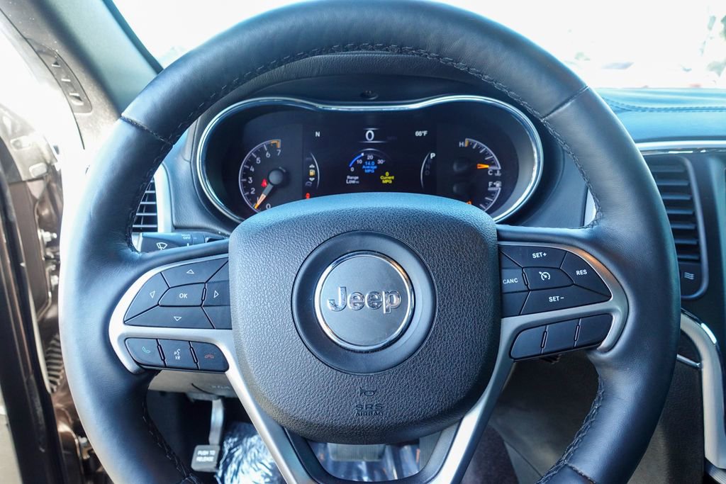 Used 2018 Jeep Grand Cherokee Limited image 12