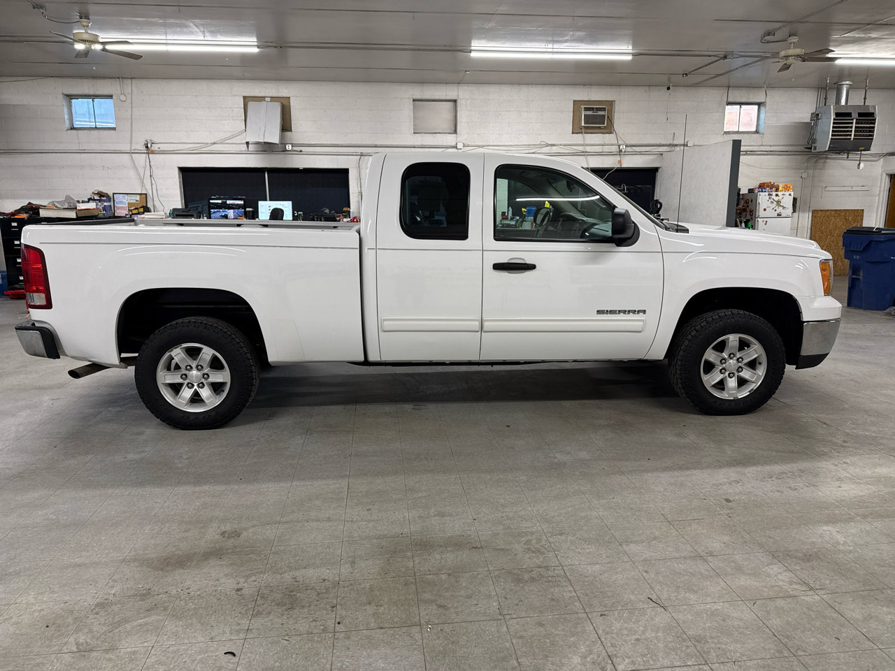 Used 2011 GMC Sierra 1500 SLE w/ Power Tech Package image 80