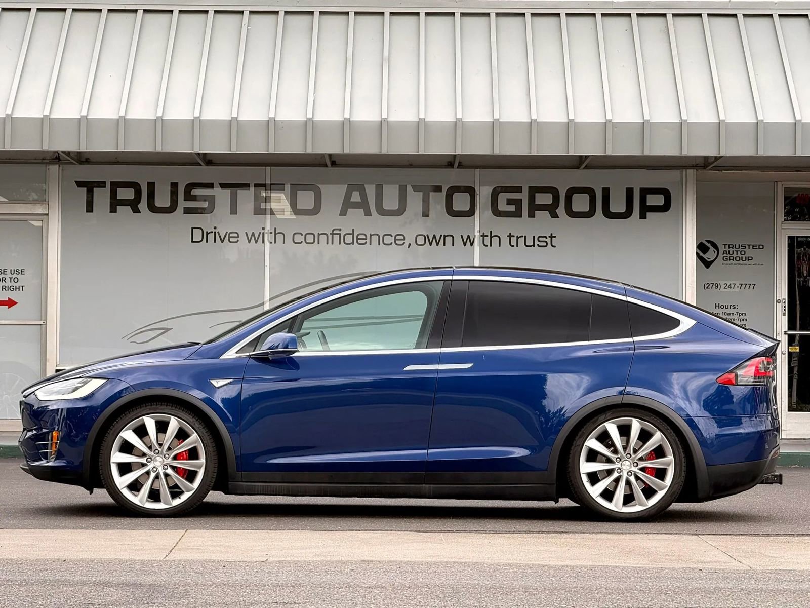 Used 2016 Tesla Model X Performance AWD/4WD image 6