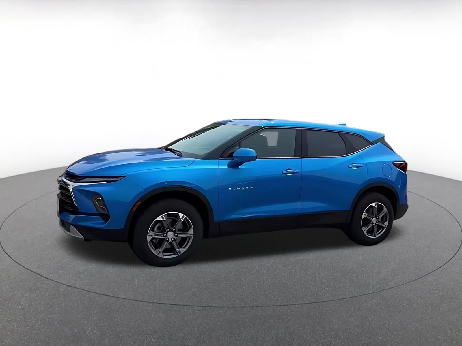 Used 2026 Chevrolet Blazer LT AWD/4WD image 9
