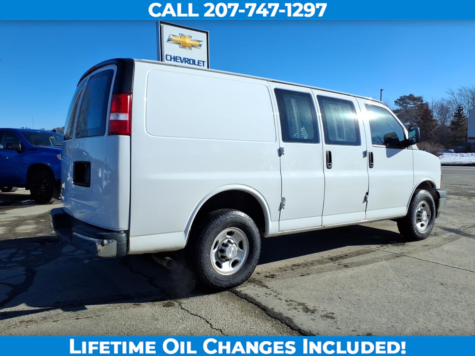 Used 2019 Chevrolet Express 2500 w/ Driver Convenience Package image 5