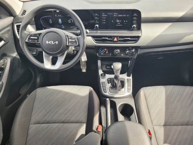Used 2026 Kia Seltos LX AWD/4WD image 14