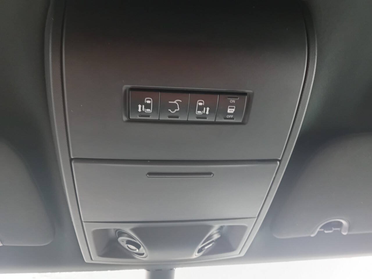 Used 2018 Dodge Grand Caravan GT FWD image 21