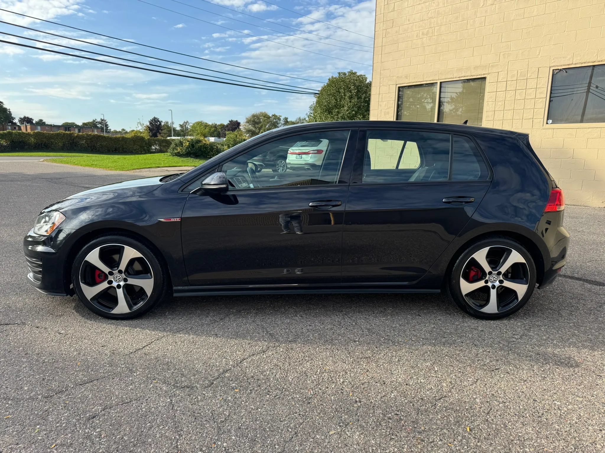 Used 2016 Volkswagen GTI S FWD image 5