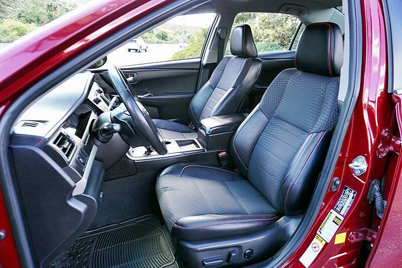 Used 2015 Toyota Camry SE image 15