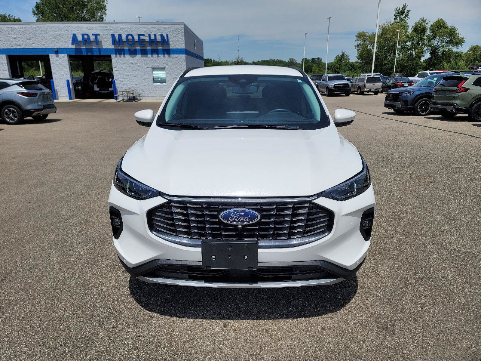 Used 2024 Ford Escape Platinum AWD/4WD image 13