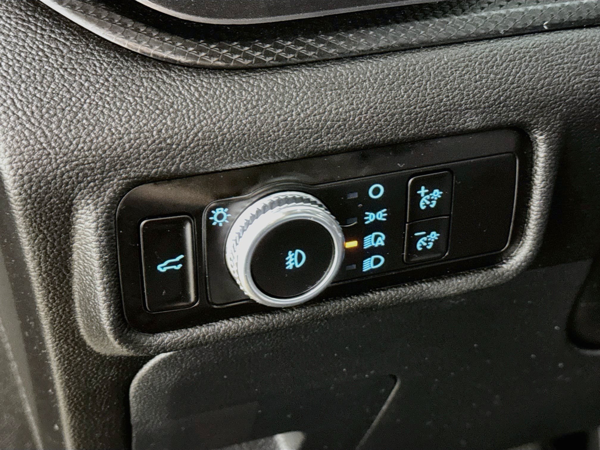 Used 2023 Ford Explorer ST w/ Equipment Group 401A AWD/4WD image 15