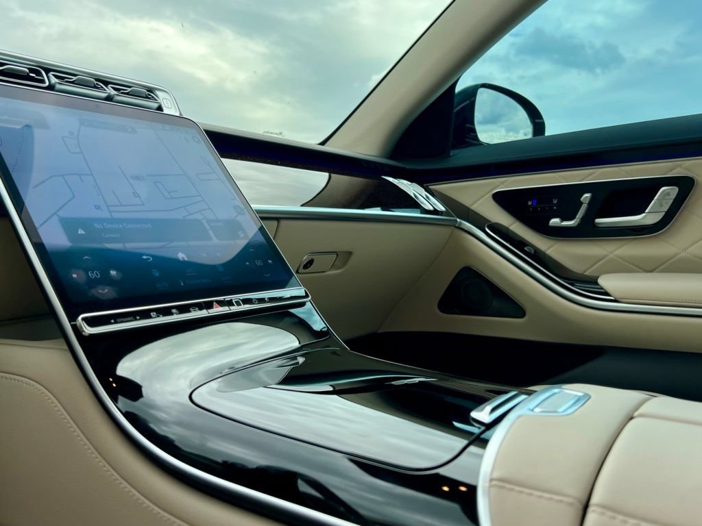 Certified 2024 Mercedes-Benz S 580e 4MATIC Sedan image 27