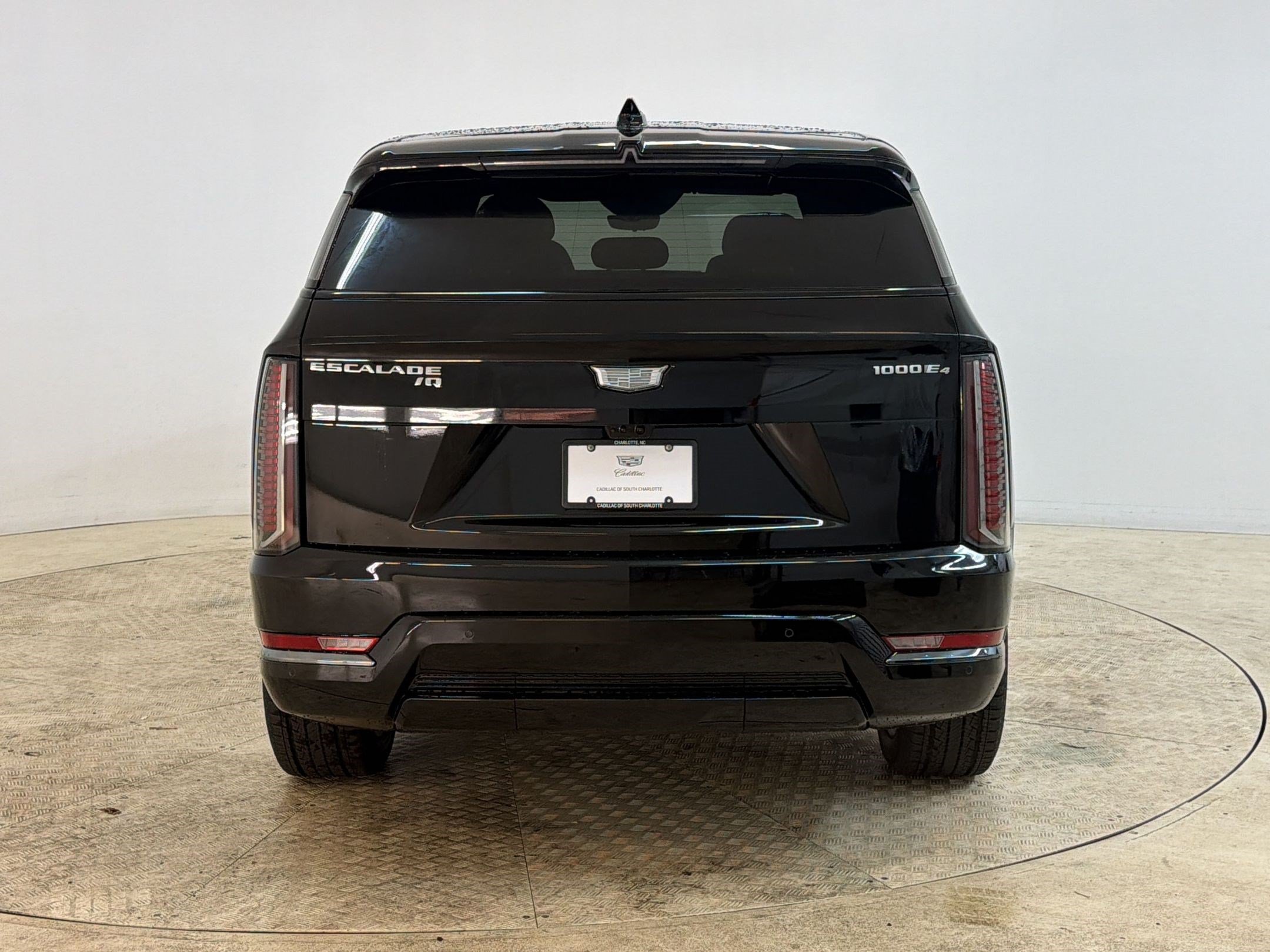 New 2026 Cadillac Escalade IQ Sport 2 w/ LPO, Floor Liner Package AWD/4WD image 10
