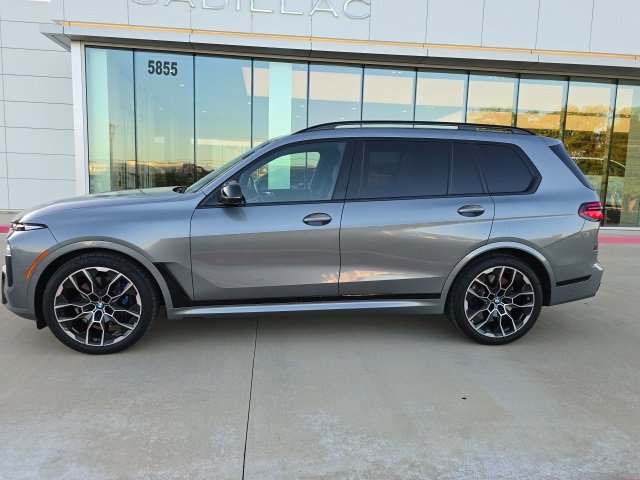 Used 2023 BMW X7 M60i w/ Executive Package image 2
