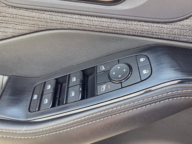 Used 2023 Nissan Rogue SV FWD image 29