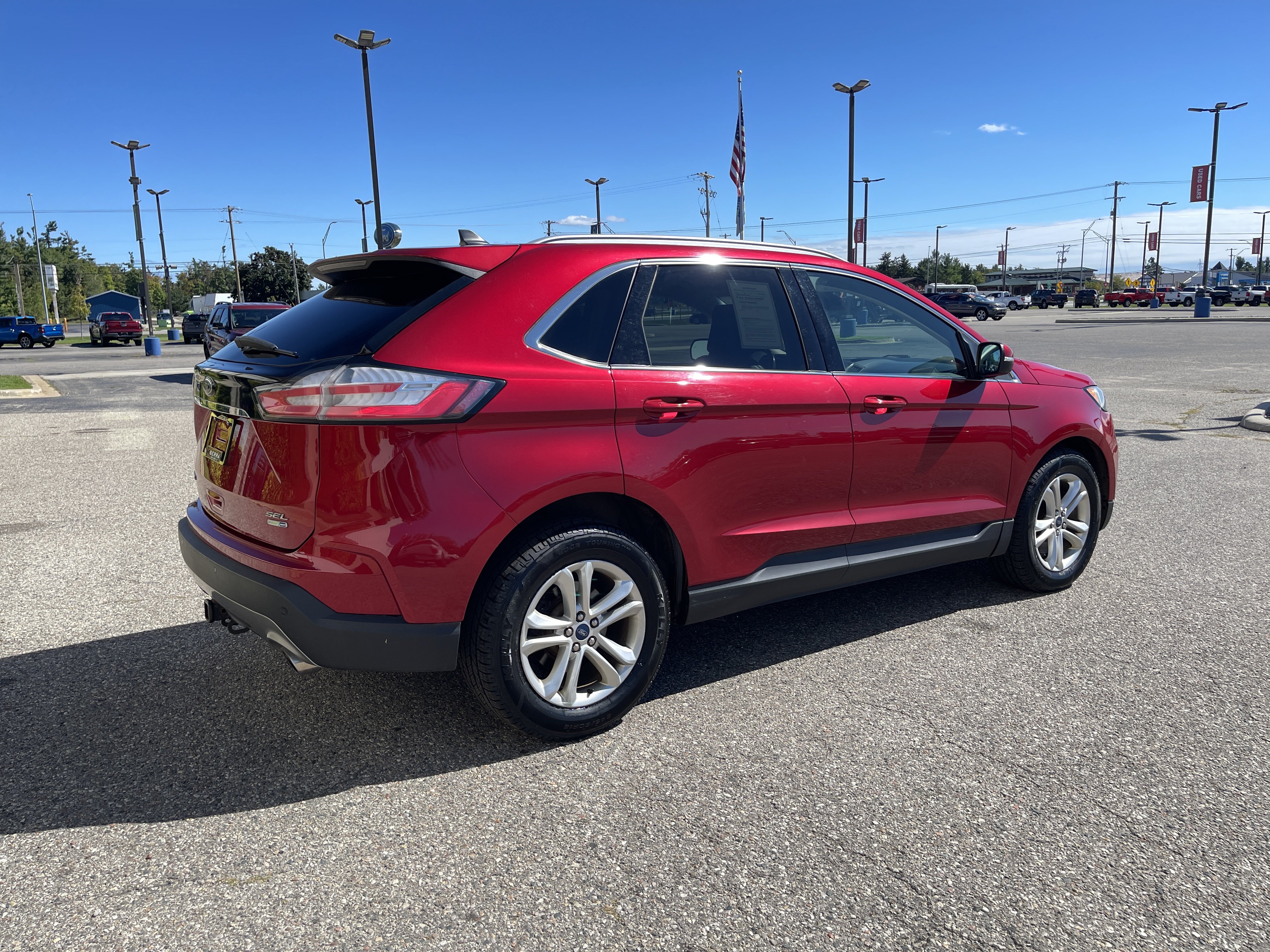Used 2020 Ford Edge SEL w/ Convenience Package AWD/4WD image 3