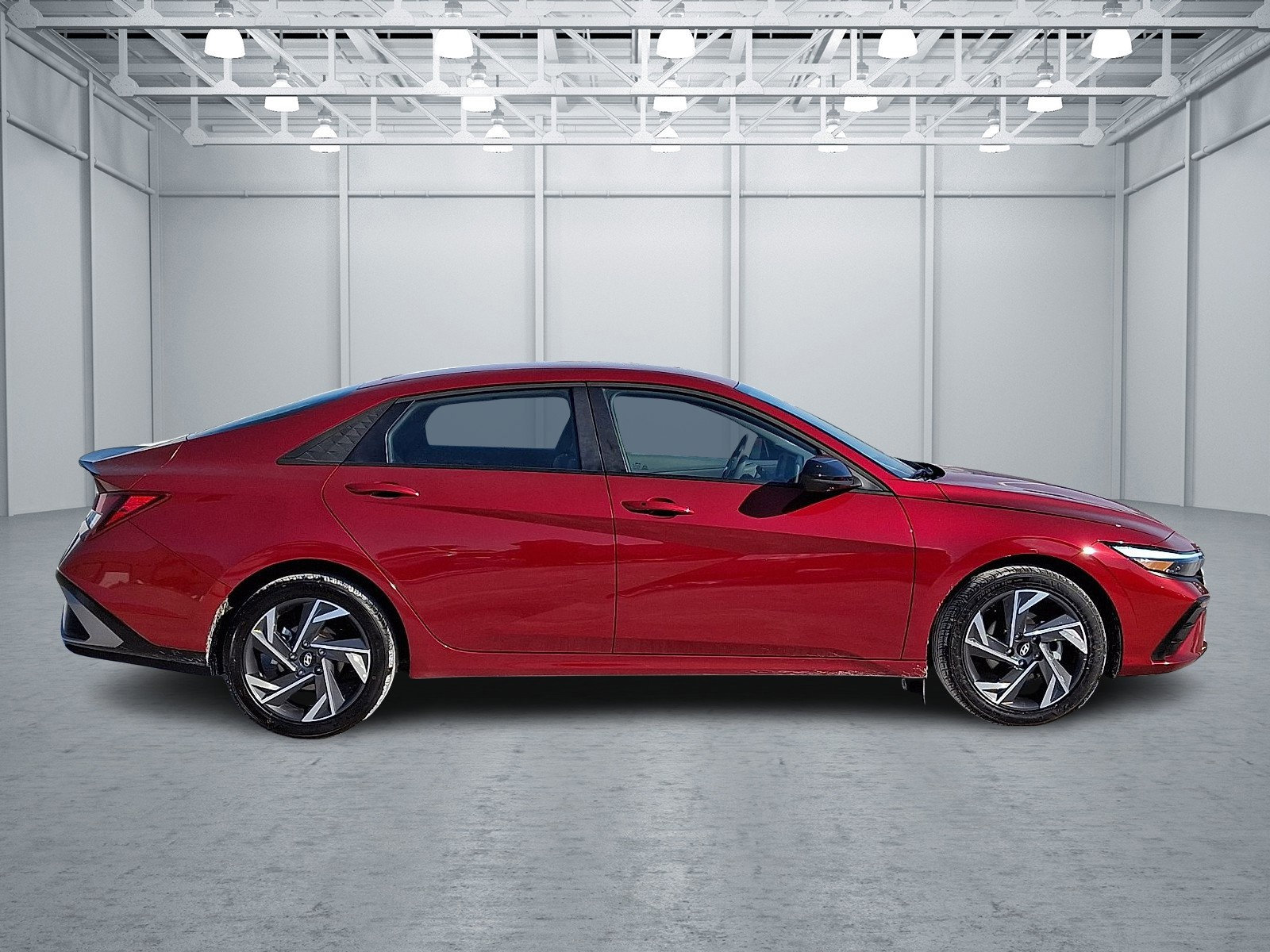 Certified 2025 Hyundai Elantra Sport w/ Cargo Package image 7