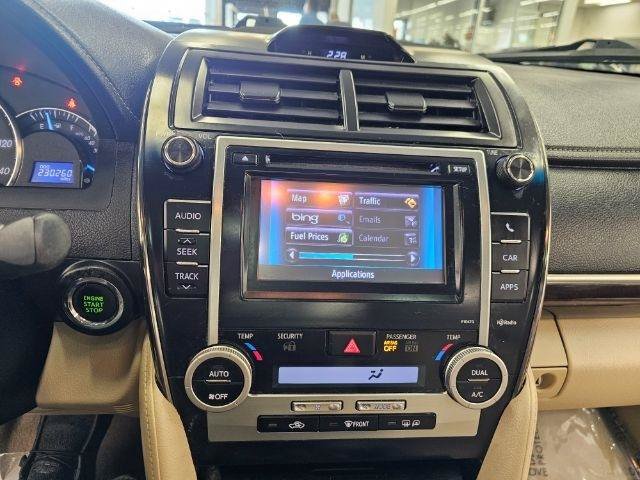 Used 2013 Toyota Camry XLE FWD image 16
