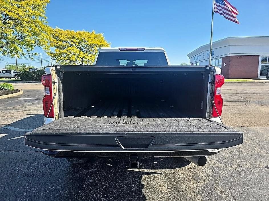 Used 2022 Chevrolet Silverado 2500 Custom w/ Custom Value Package AWD/4WD image 29