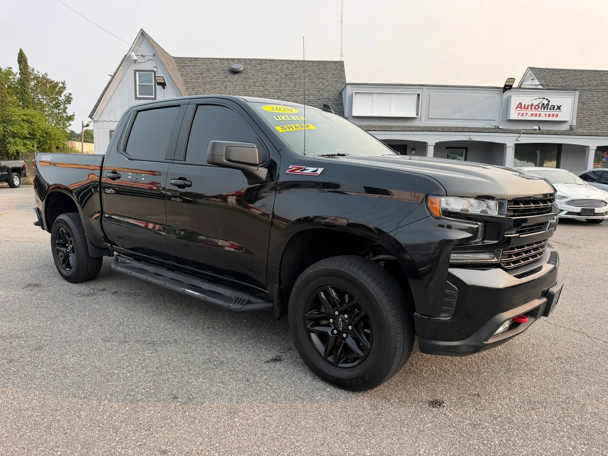Used 2020 Chevrolet Silverado 1500 LT Trail Boss AWD/4WD image 7