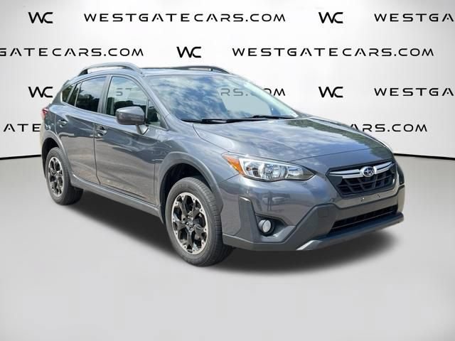 Used 2021 Subaru Crosstrek 2.0i Premium w/ Moonroof Package AWD/4WD image 4