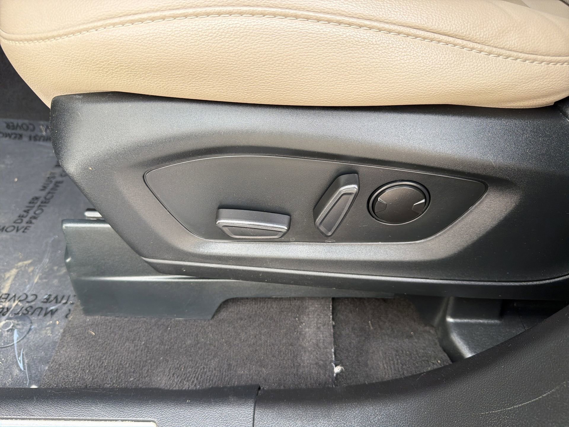 Certified 2023 Ford Explorer Limited image 19