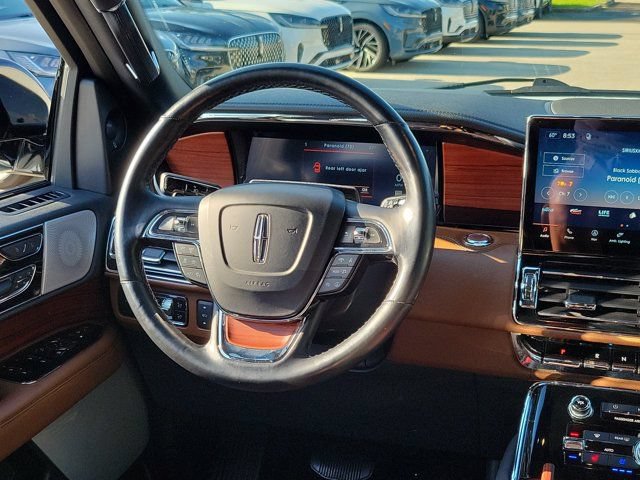 Certified 2023 Lincoln Navigator Reserve AWD/4WD image 20