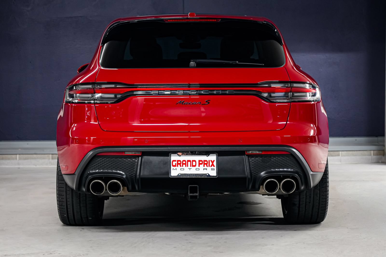 Used 2023 Porsche Macan S w/ Premium Package Plus AWD/4WD image 4