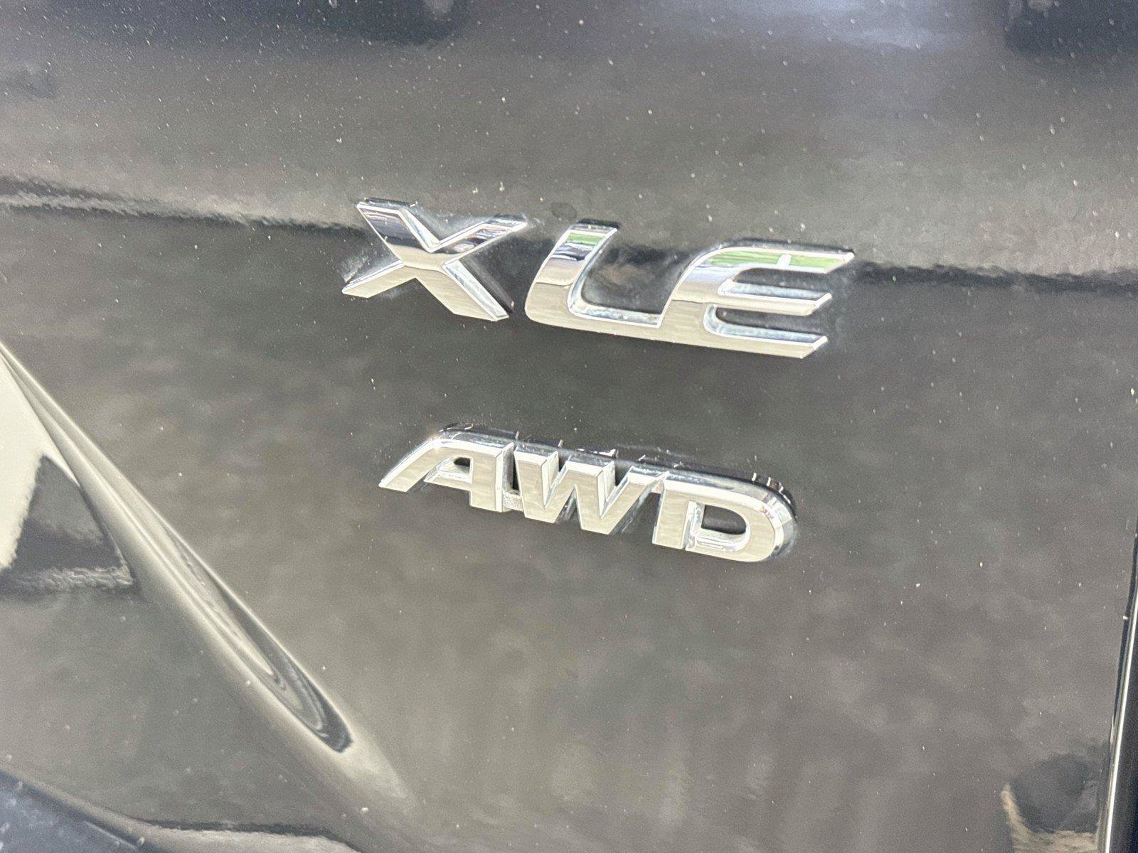 Certified 2025 Toyota Corolla Cross XLE w/ Convenience Package AWD/4WD image 15