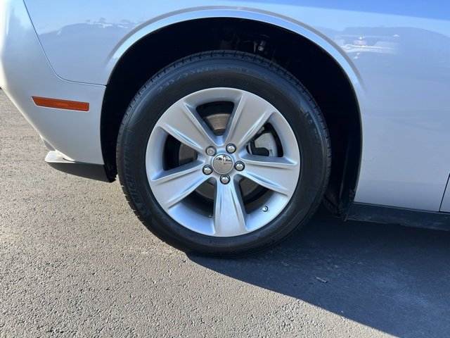 Used 2023 Dodge Challenger SXT image 9