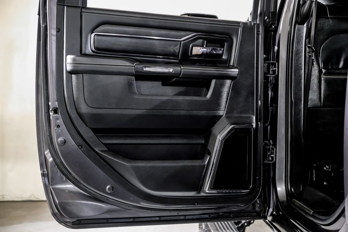 Used 2022 RAM 3500 Limited AWD/4WD image 37