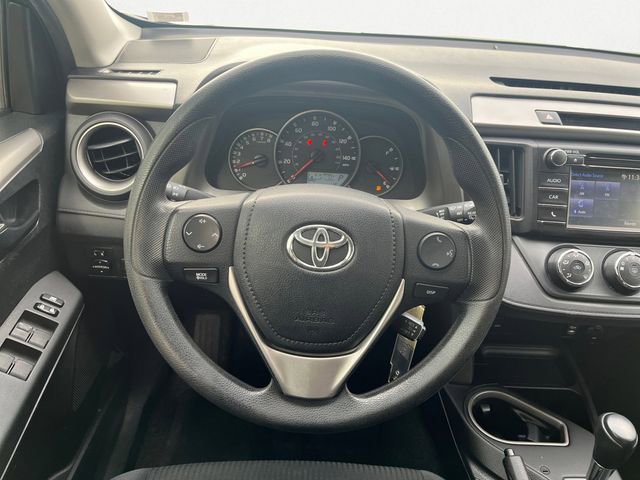 Used 2016 Toyota RAV4 LE image 13
