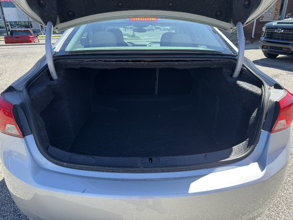 Used 2017 Chevrolet Impala LS image 12