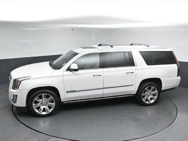 Used 2018 Cadillac Escalade ESV Premium Luxury AWD/4WD image 49