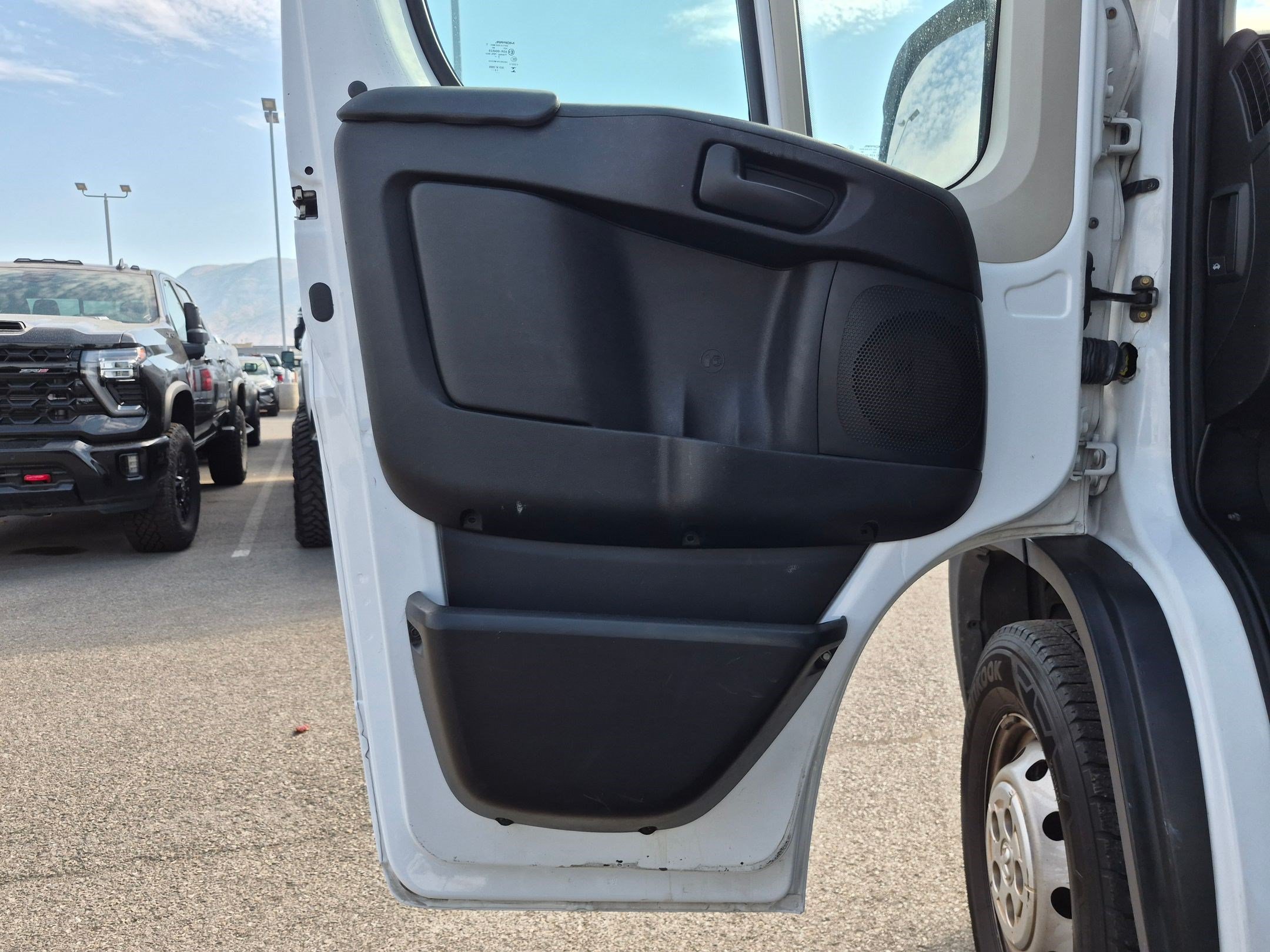 Used 2020 RAM ProMaster 1500 FWD image 11