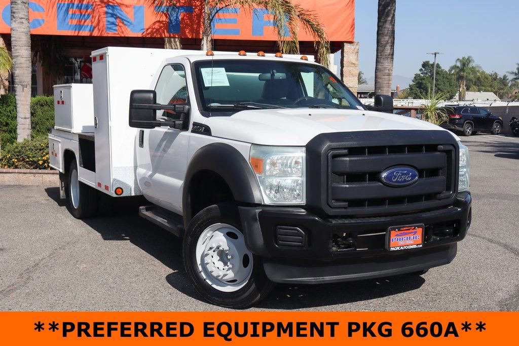 Used 2016 Ford F550 2WD Regular Cab Super Duty image 2