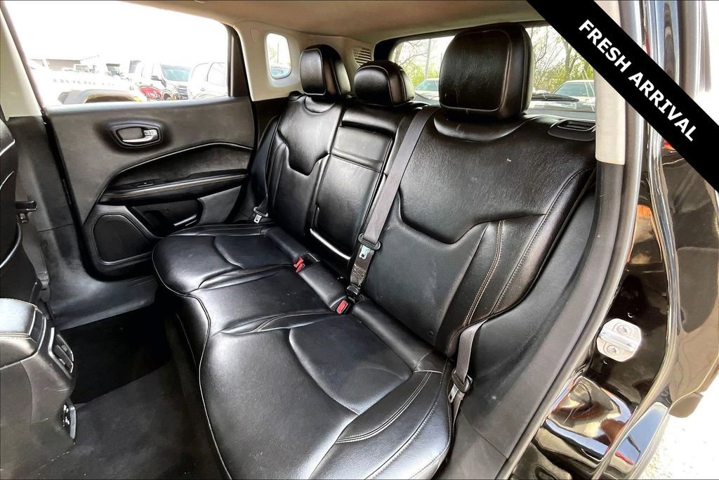 Used 2018 Jeep Compass Limited image 21