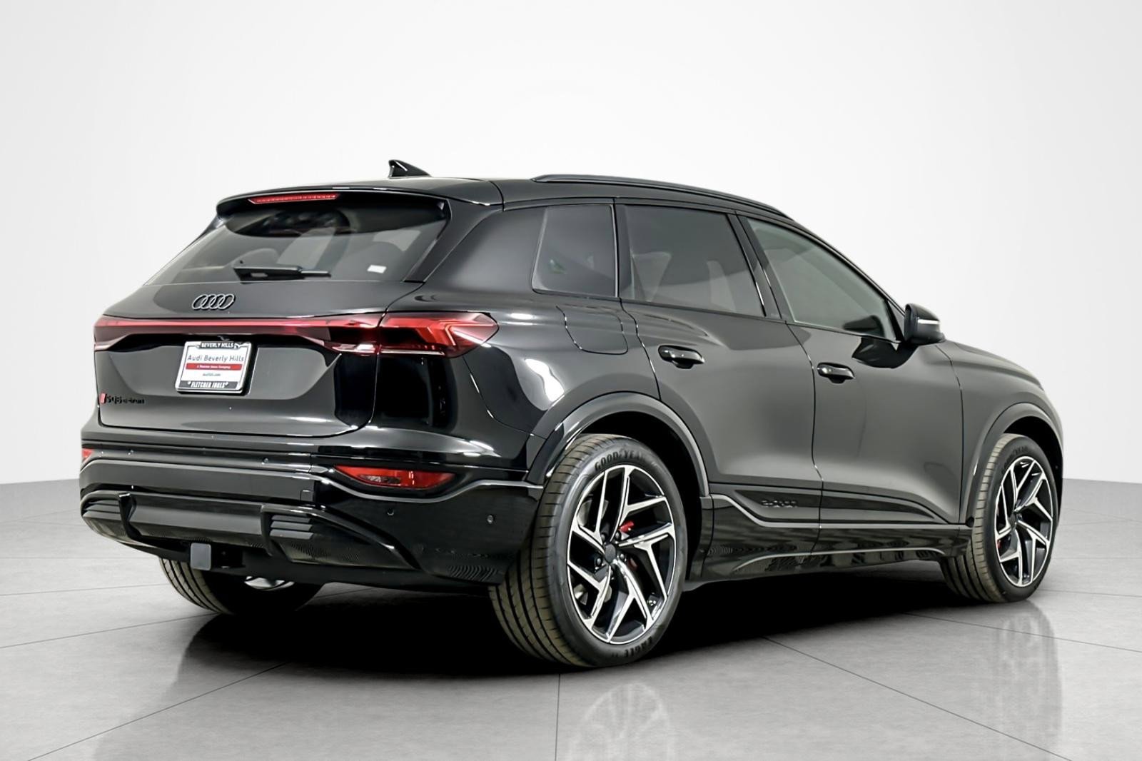 New 2027 Audi SQ6 e-tron Premium Plus AWD/4WD image 6