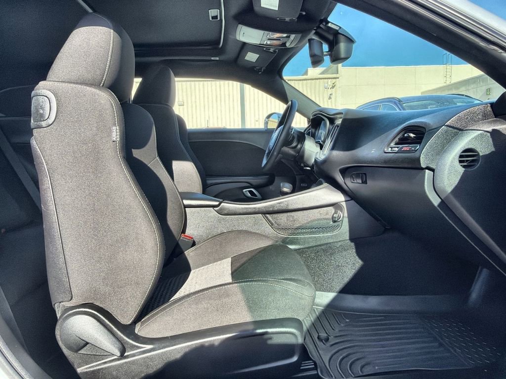 Used 2022 Dodge Challenger R/T Scat Pack w/ Driver Convenience Group image 27