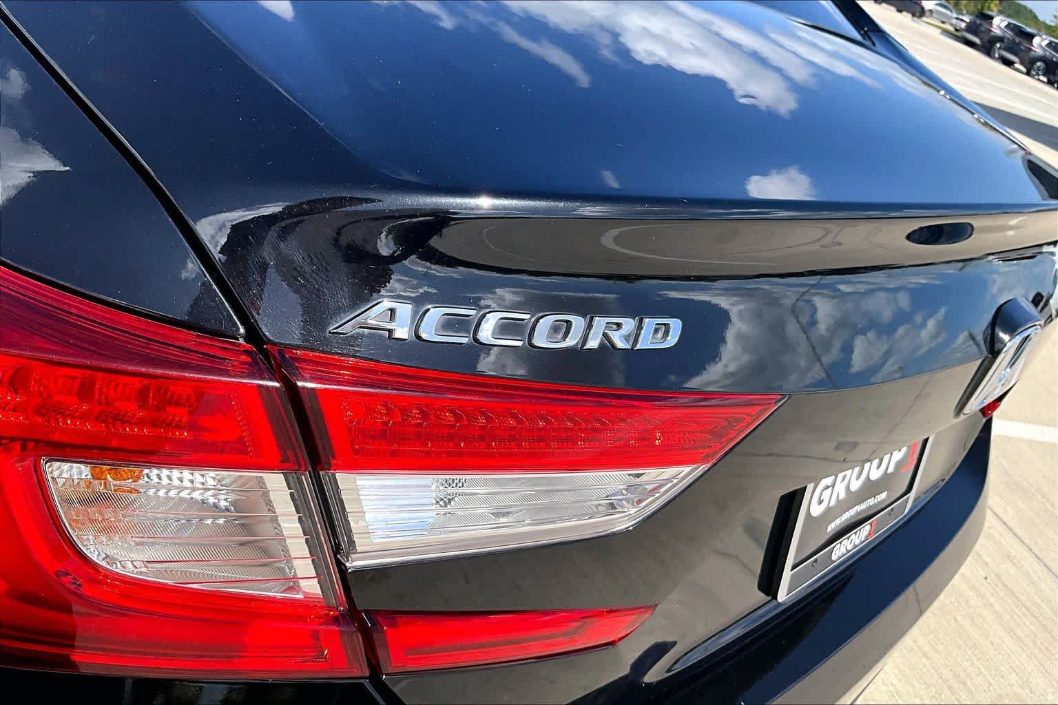 Used 2020 Honda Accord EX image 9