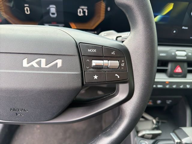 Used 2025 Kia K4 LXS image 22