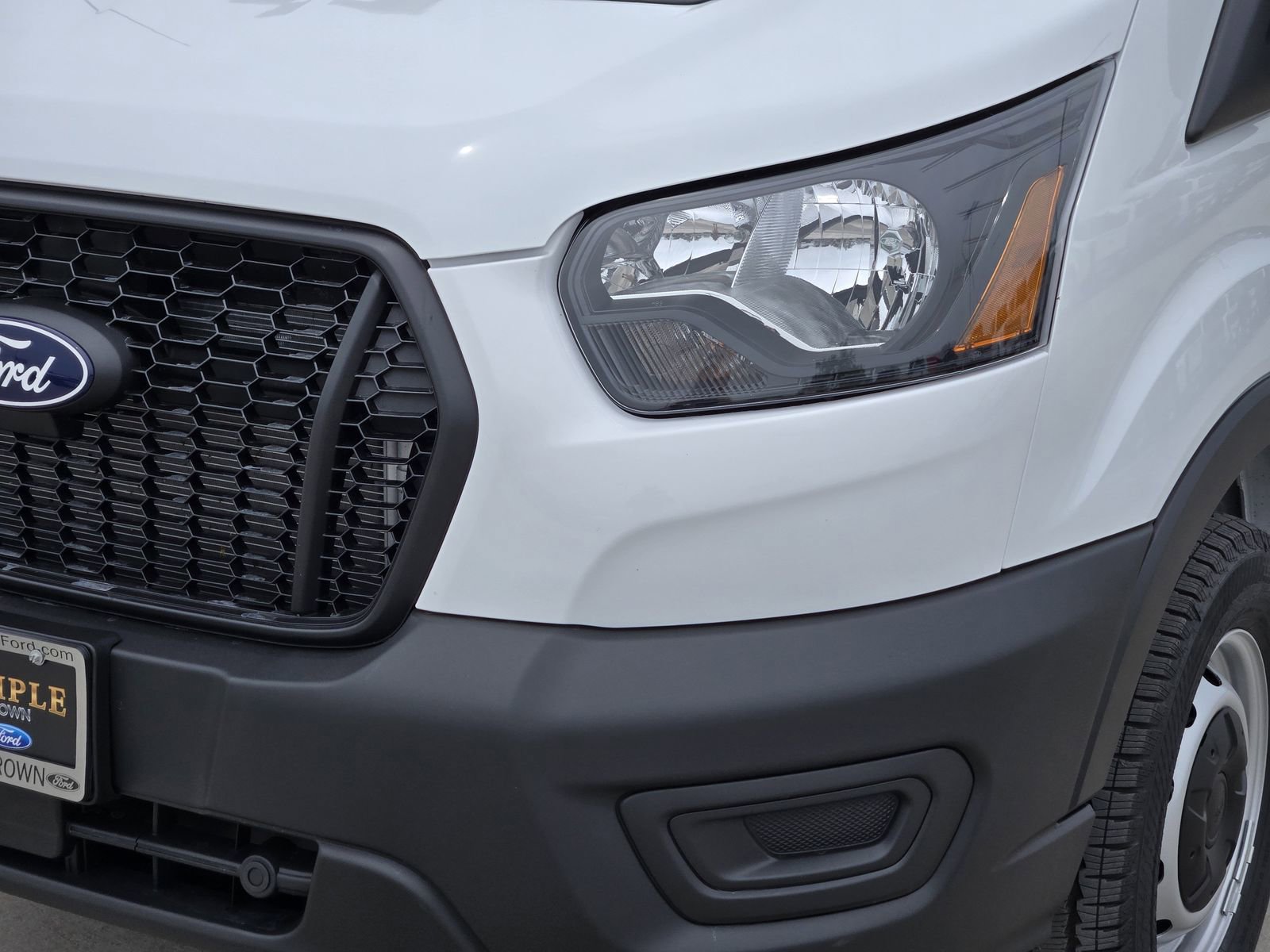 New 2026 Ford Transit 250 148 Medium Roof RWD image 10