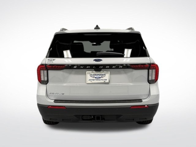 New 2026 Ford Explorer Active RWD image 7