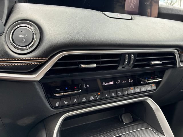 Certified 2025 MAZDA CX-70 Plug-In Hybrid w/ Premium Plus AWD/4WD image 31
