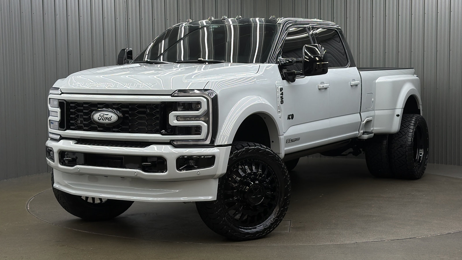 Used 2026 Ford F450 Platinum w/ FX4 Off-Road Package