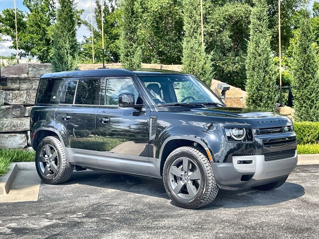 Certified 2024 Land Rover Defender 110 SE AWD/4WD image 7