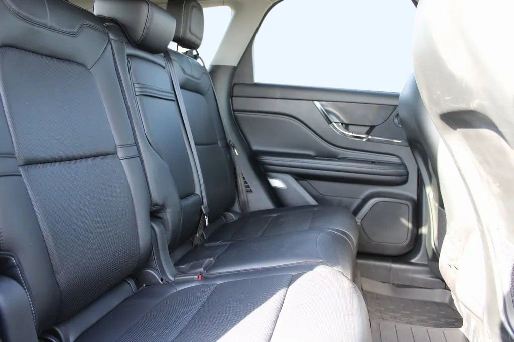 Used 2021 Lincoln Corsair Reserve w/ Equipment Group 201A image 22