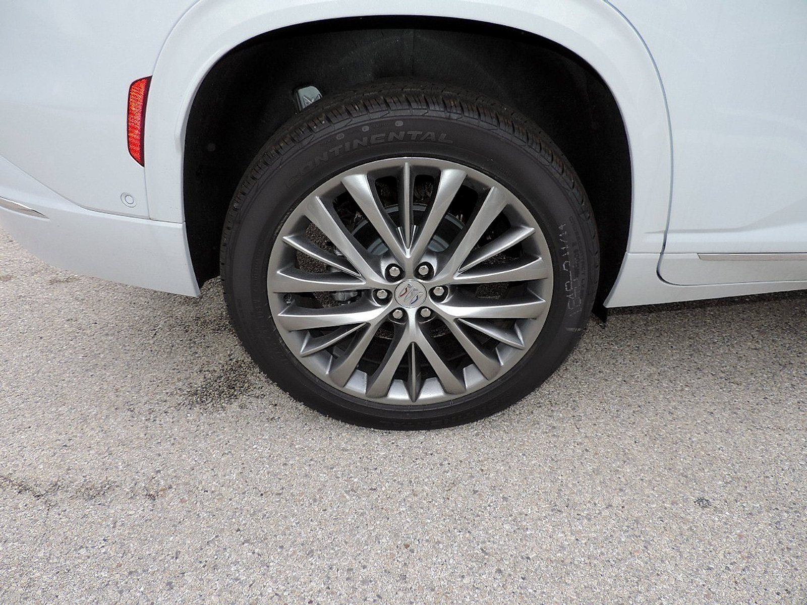 New 2026 Buick Enclave Avenir w/ Super Cruise Package FWD image 16
