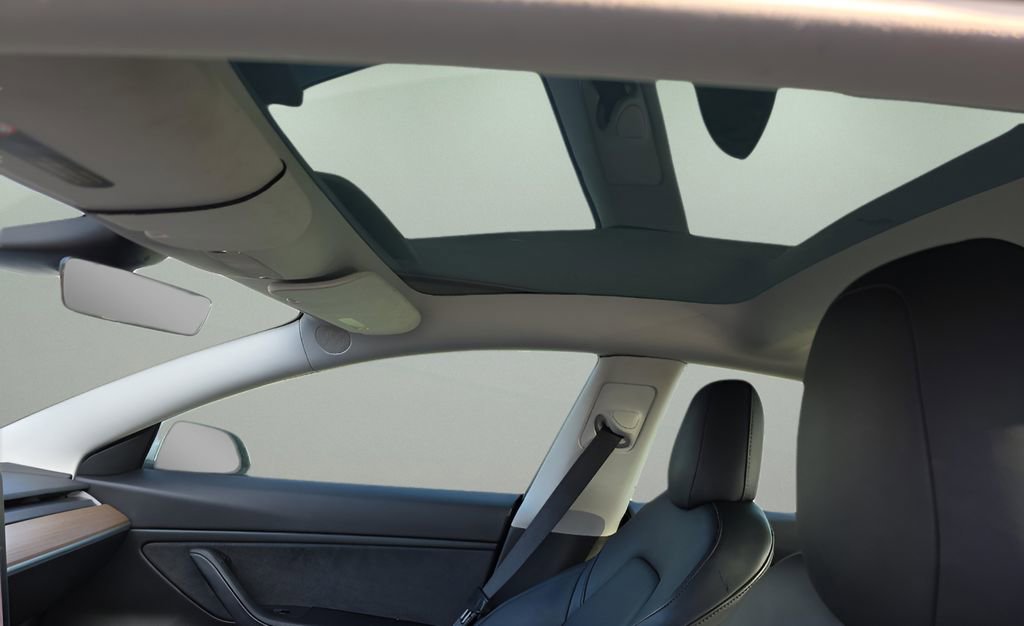 Used 2021 Tesla Model 3 Long Range AWD/4WD image 9