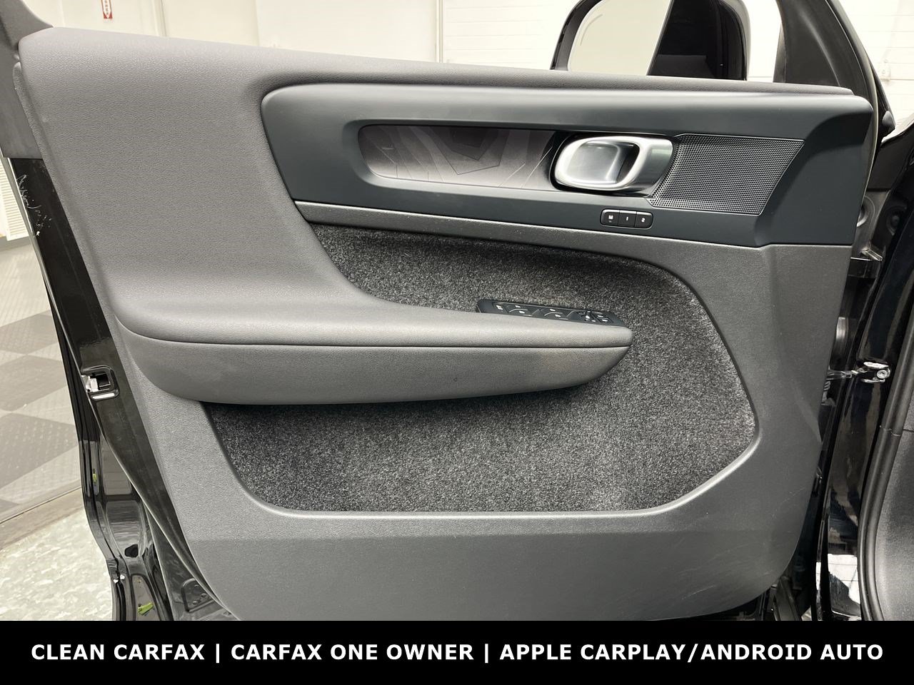 Used 2023 Volvo XC40 Recharge Plus AWD/4WD image 8