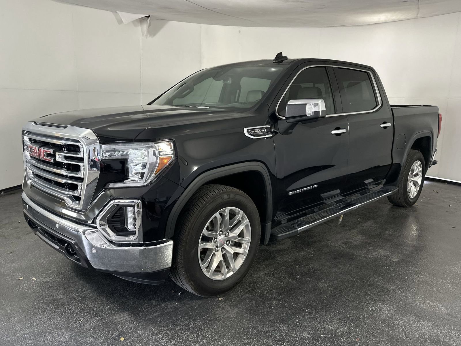 Used 2019 GMC Sierra 1500 SLT w/ SLT Premium Plus Package image 4