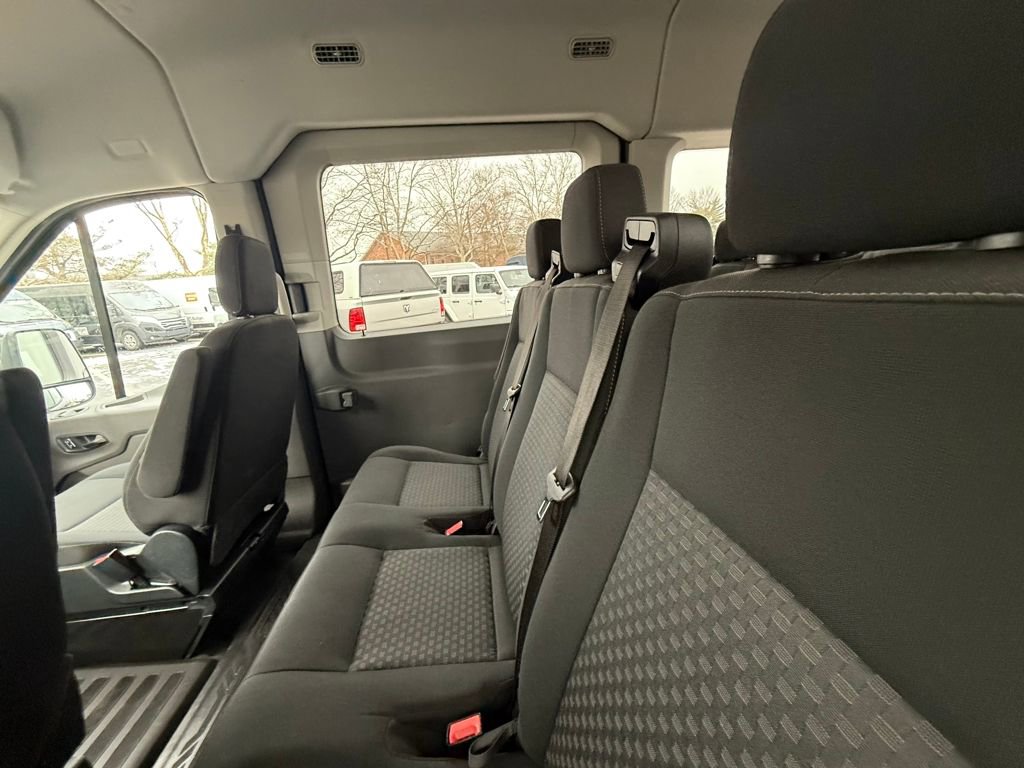 Used 2023 Ford Transit 350 XLT image 16